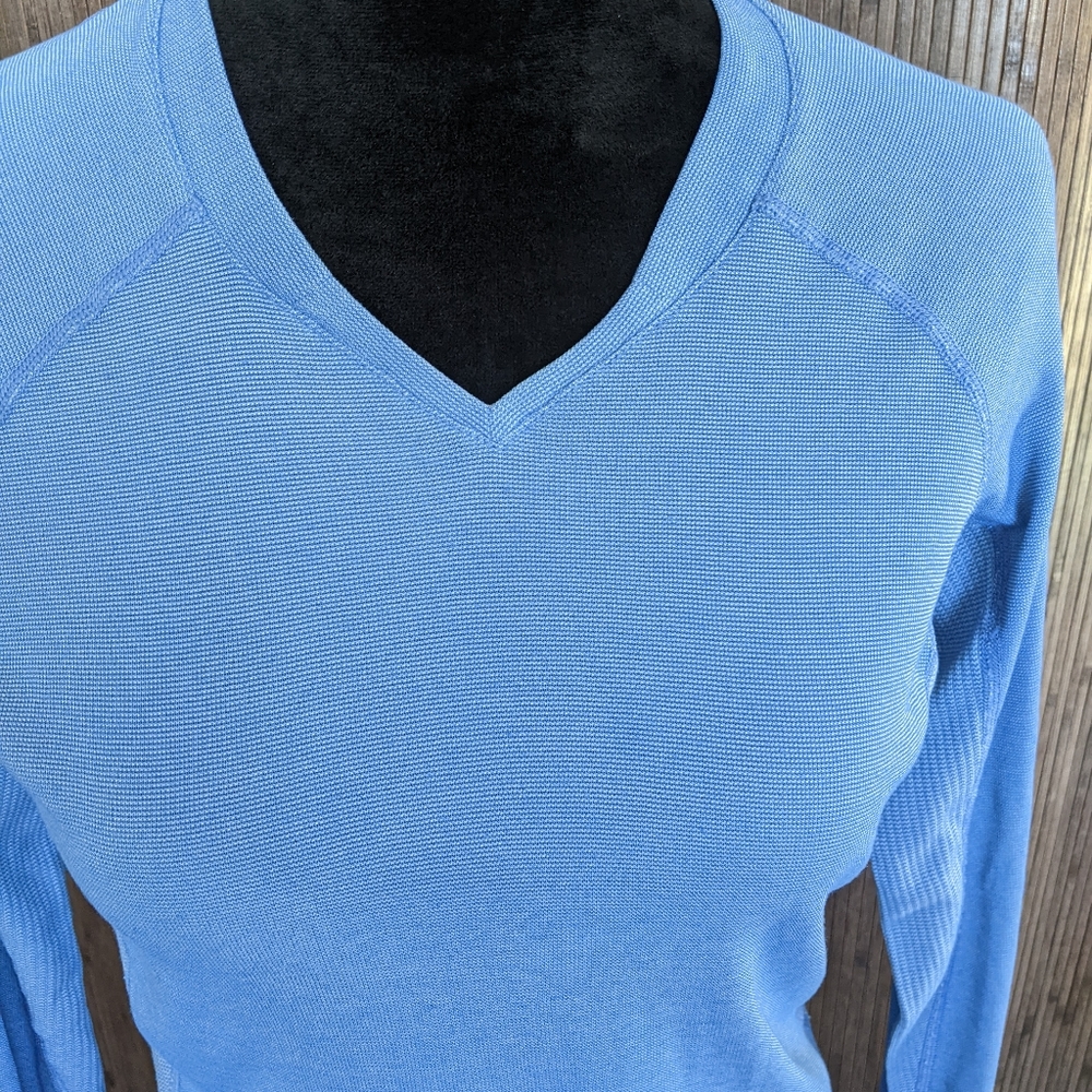 Patagonia Performance Base Layer - Medium - image 4